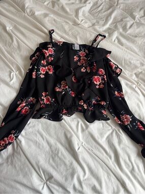 H&M Black Ruffle Off-Shoulder Long Sleeve Top with Pink Floral